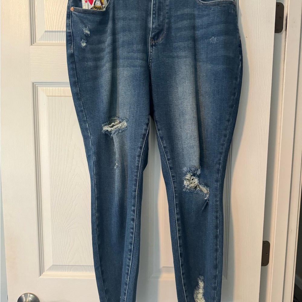 Queen of Hearts Distressed Blue Jeans